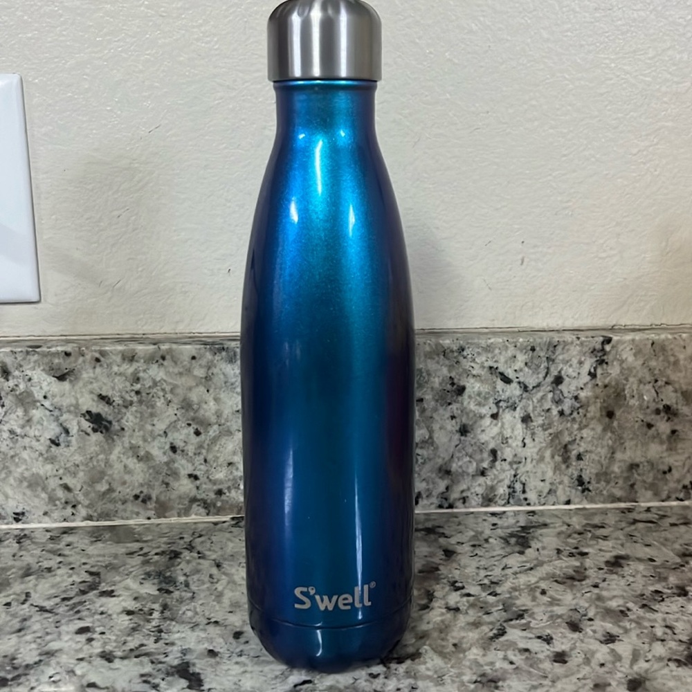 S’well 17oz Metallic Blue Water Bottle Brand New